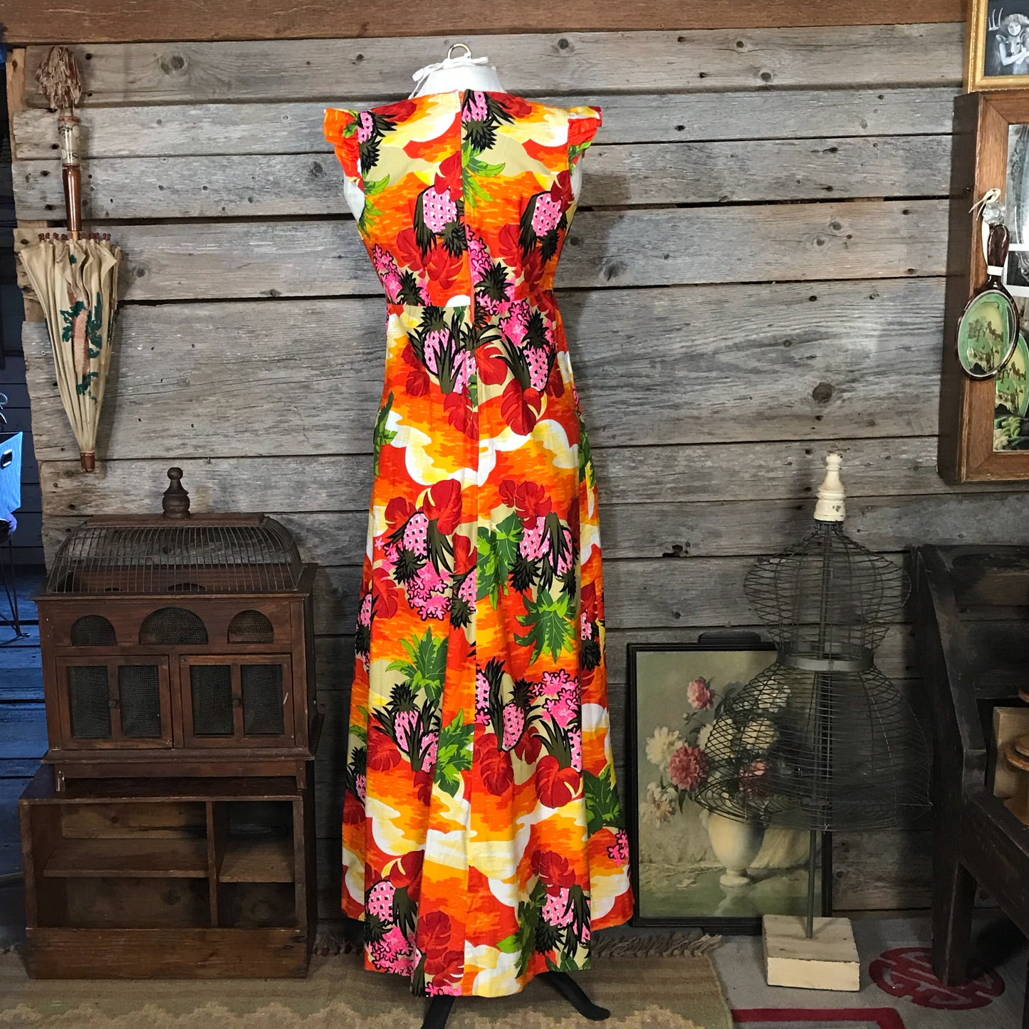Vintage Floral Hawaiian Dress, Hukilau Fashions, Pink Pineapples and Sunsets, 100% Cotton