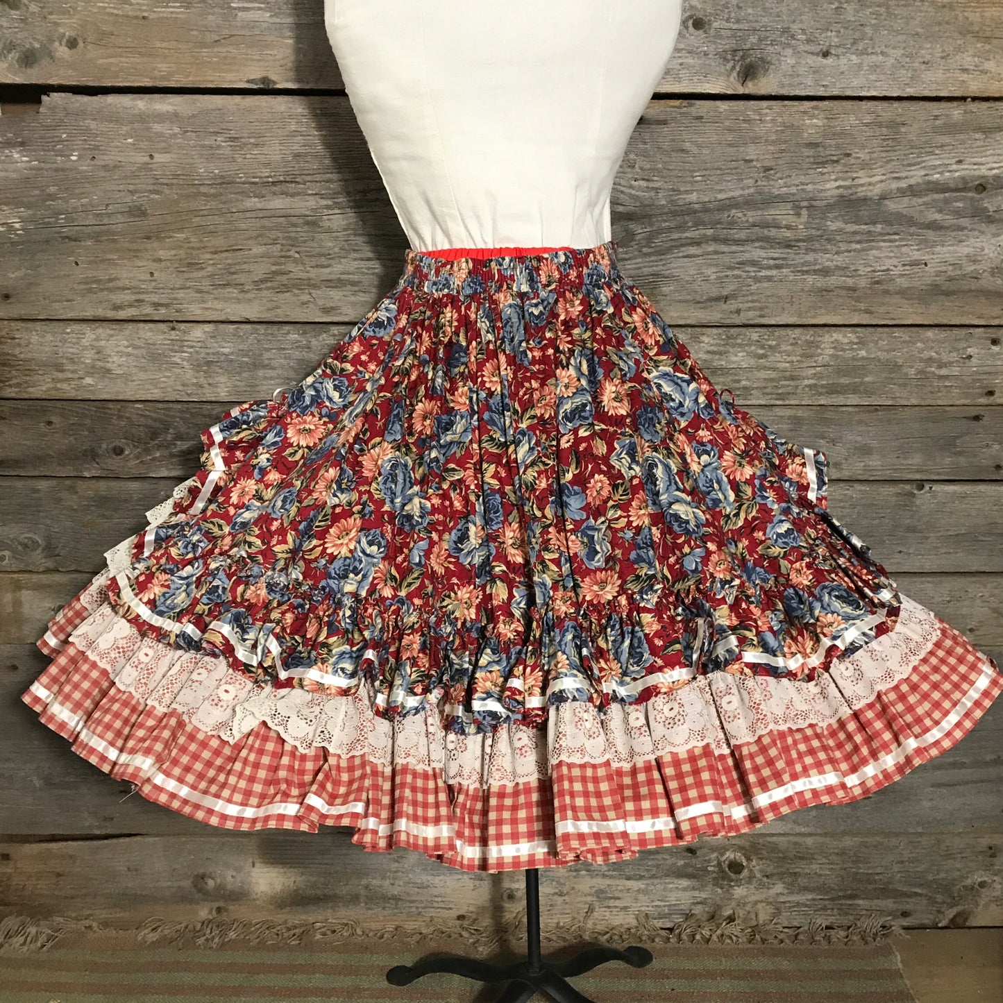 Square Dancing Skirt, Susie’s Ruffles, Size L/XL