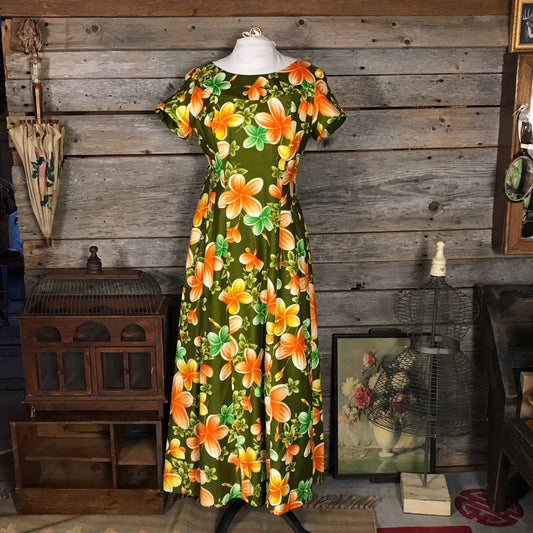 Vintage Cotton Floral Dress, Ui-Maikai Design, Frangipani Pattern