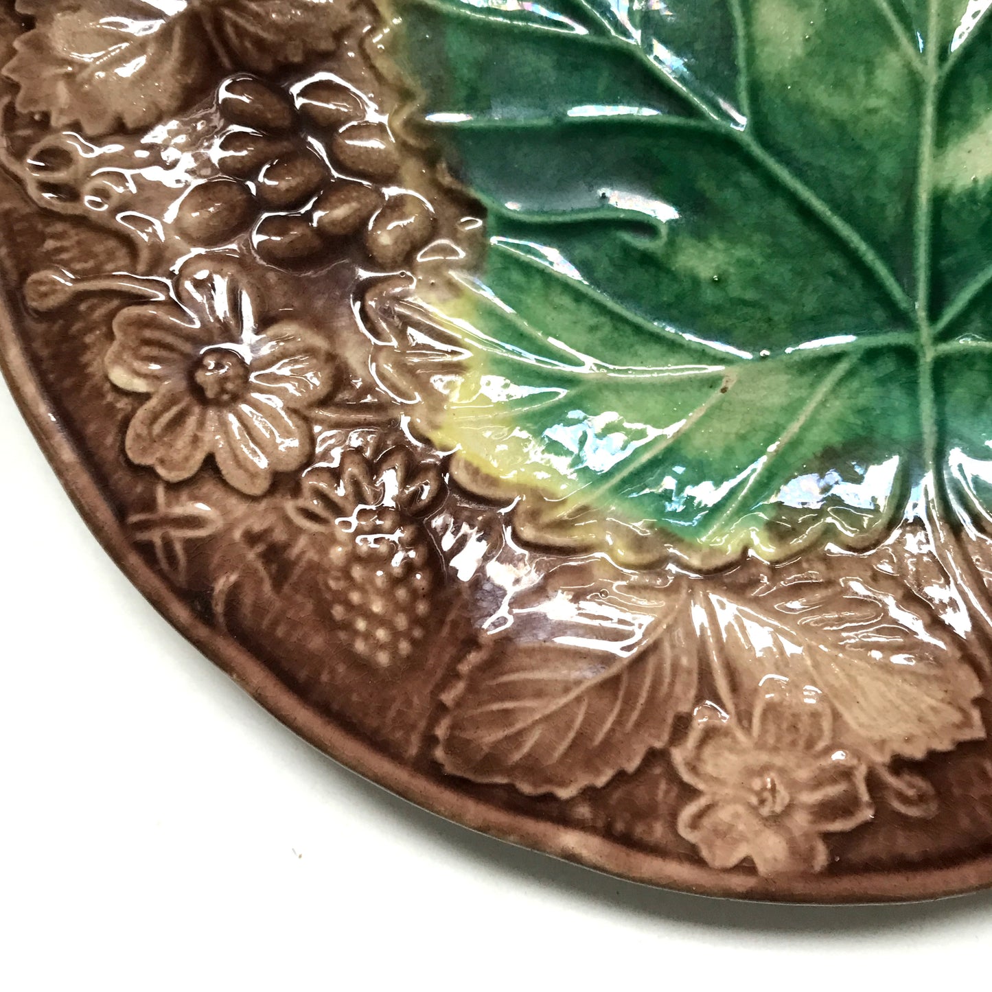 Majolica Grape Leaf and Berry Plate 8 inches