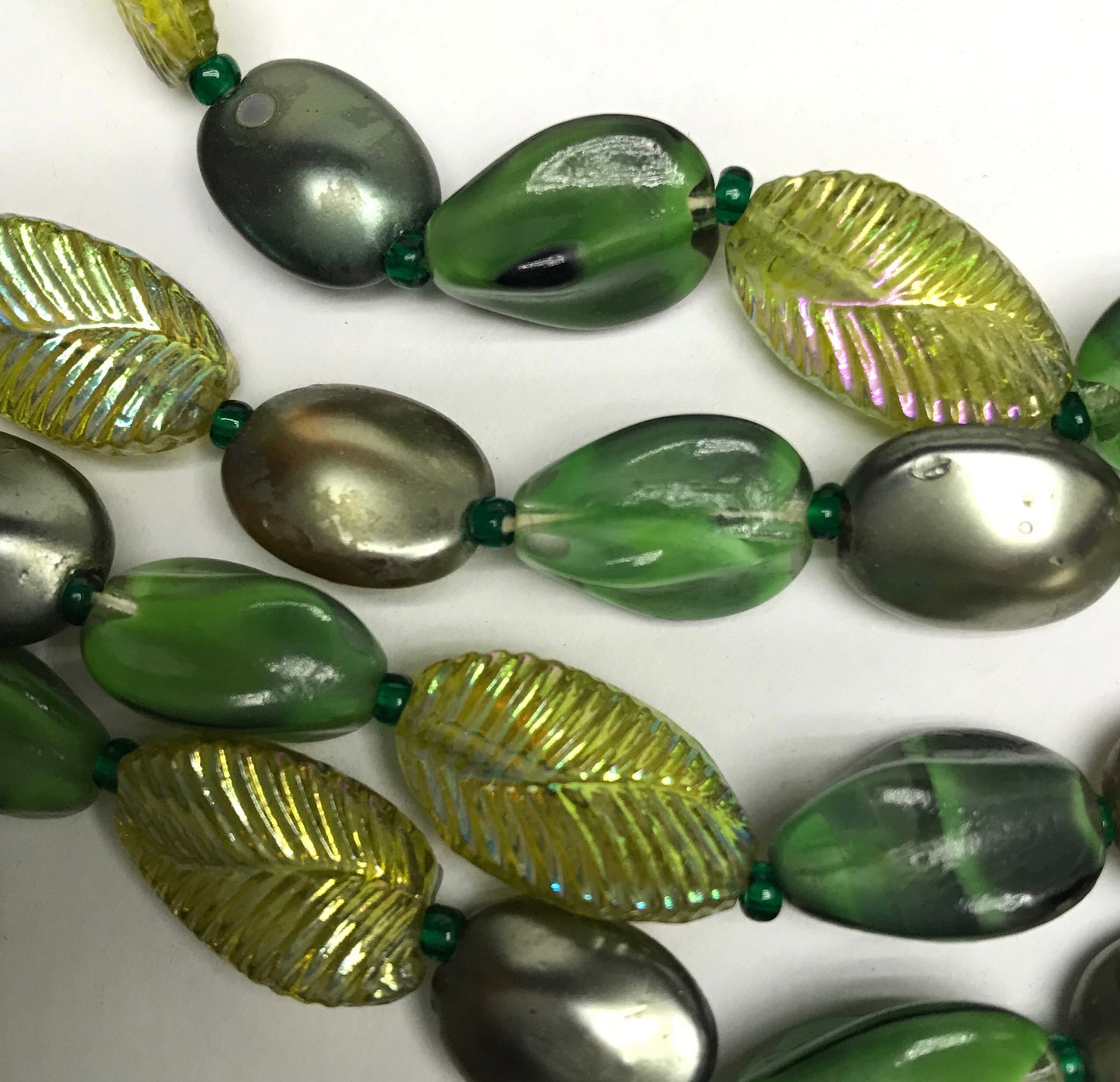 Vintage Green Glass Beads with Leaf Patterns, 5 Strands