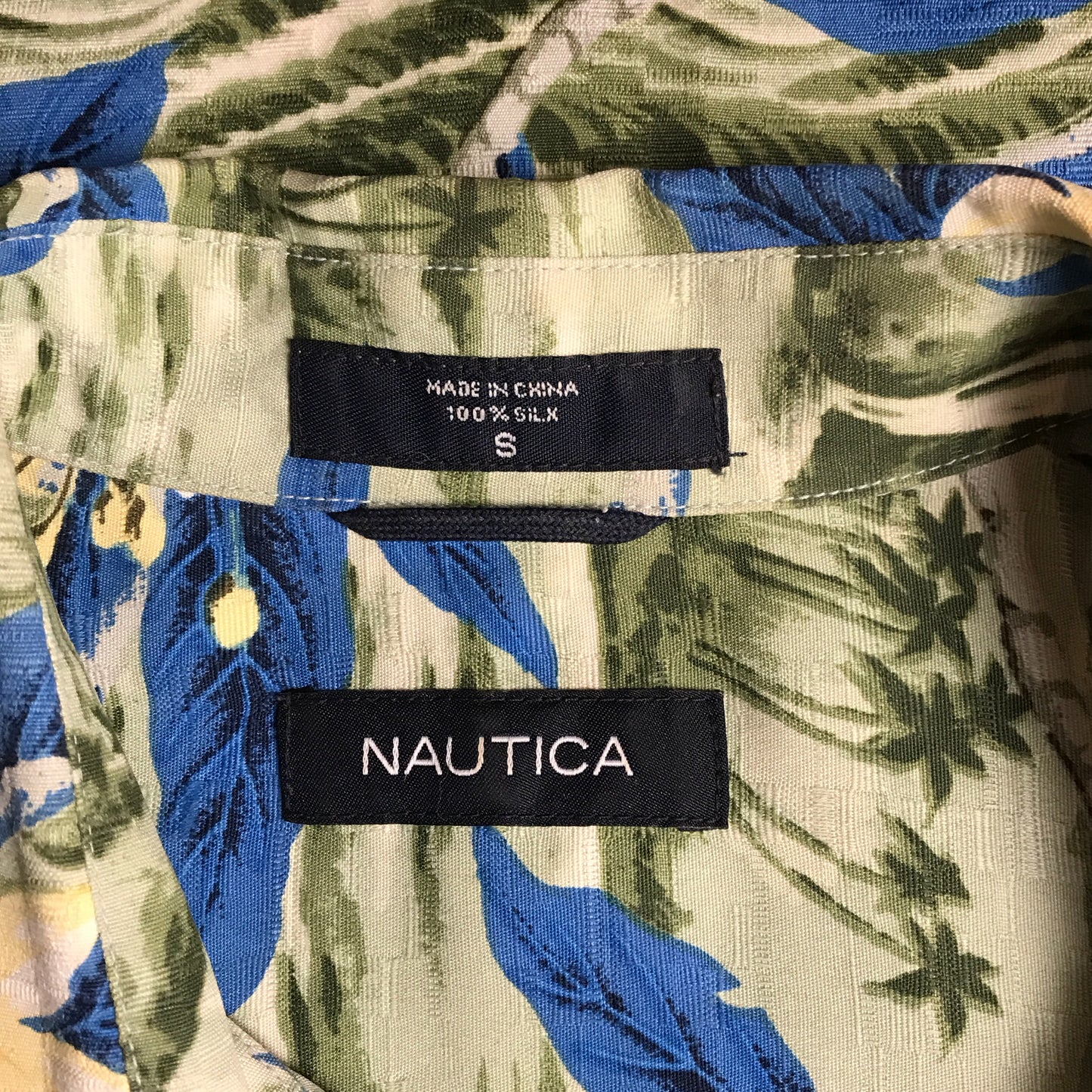 Nautica 100% Silk Men’s Hawaiian Shirt, Size Small