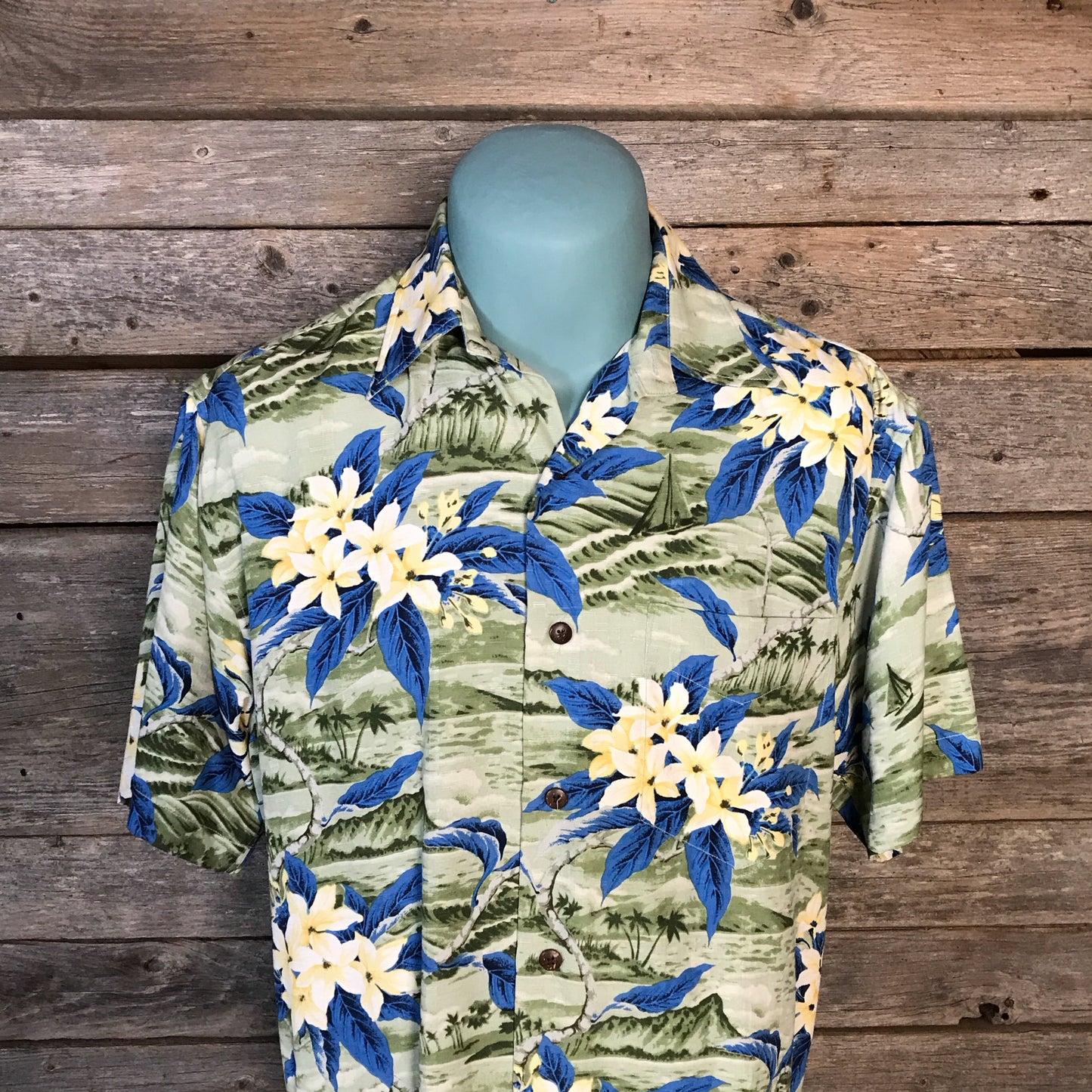 Nautica 100% Silk Men’s Hawaiian Shirt, Size Small