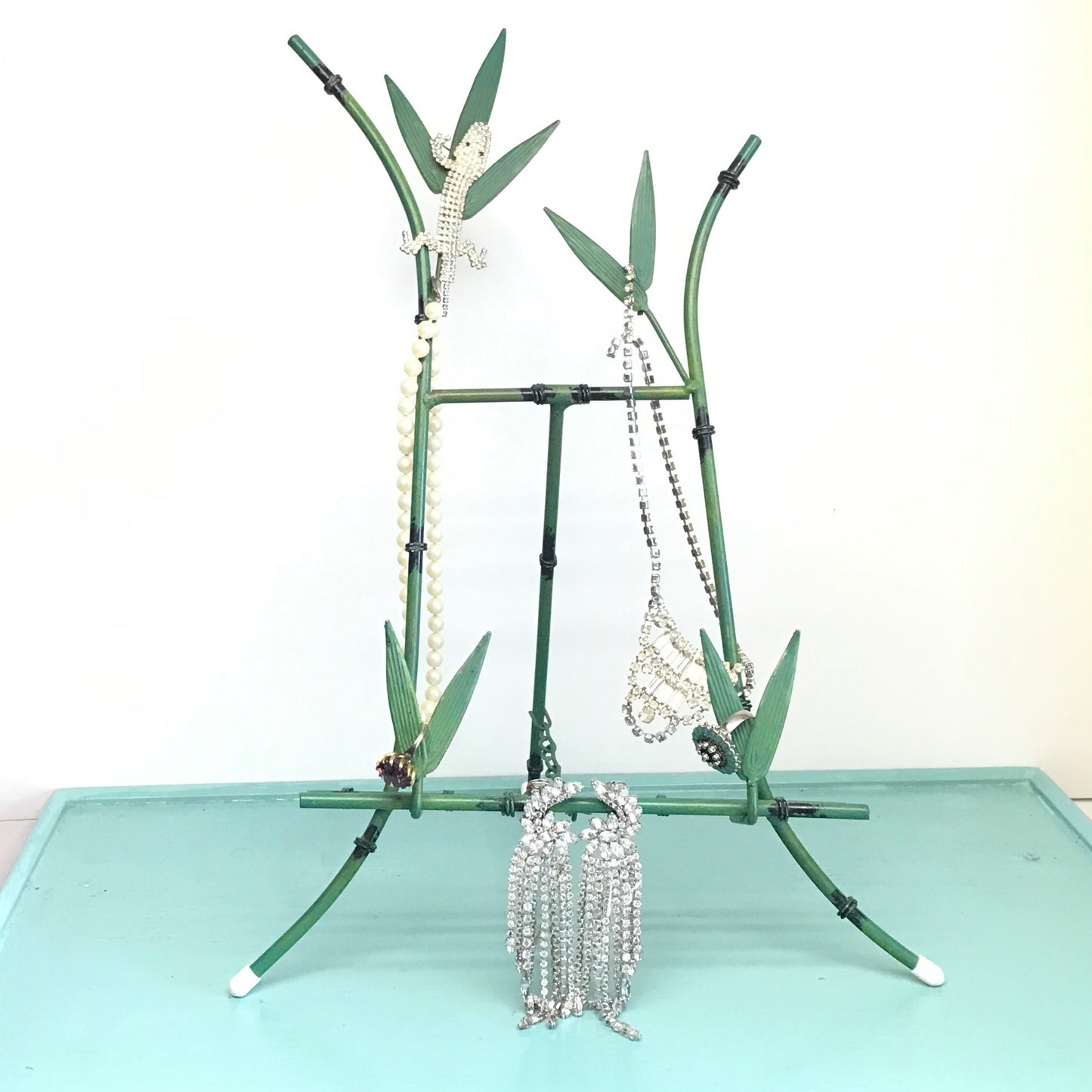 Bamboo Inspired Metal Picture Stand