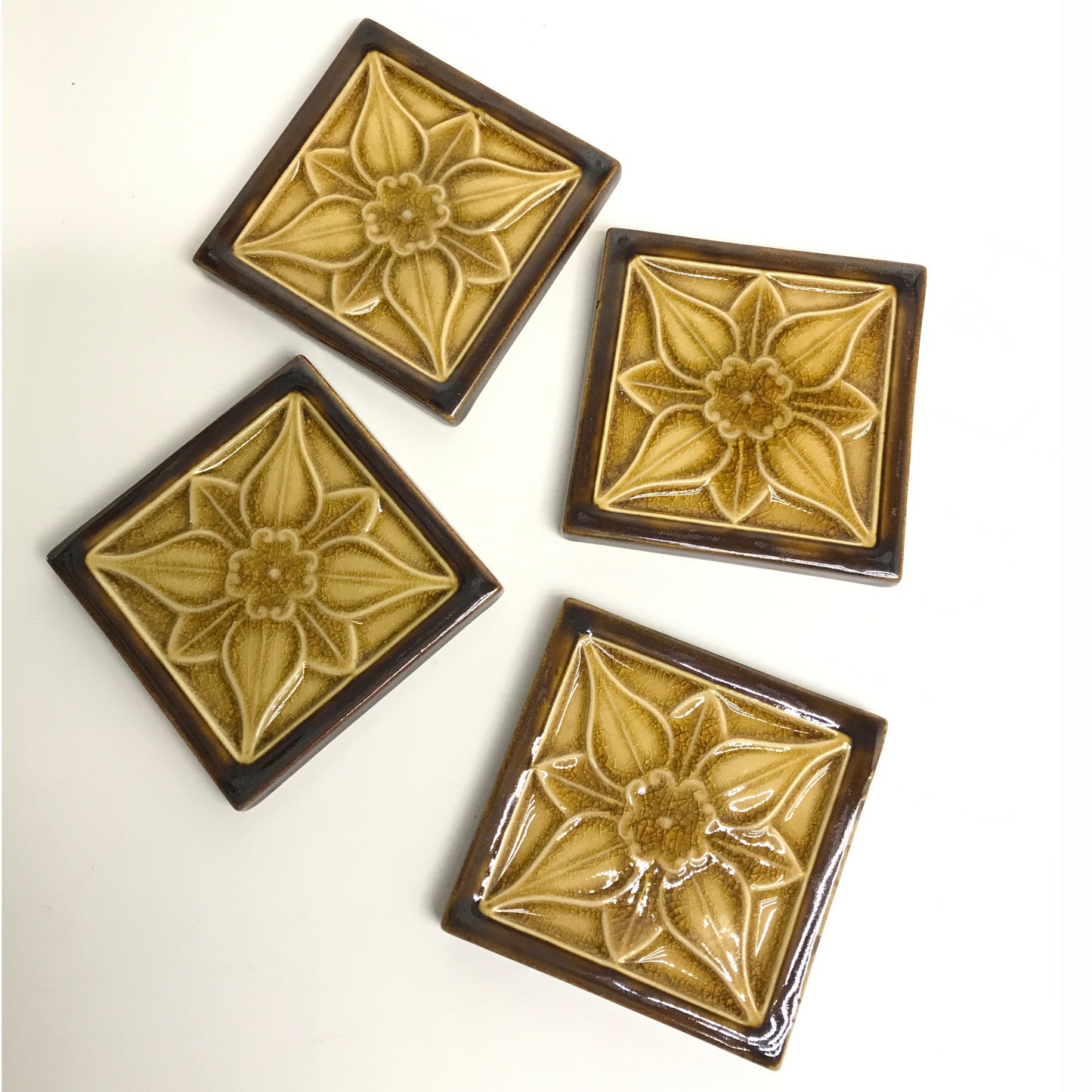 Majolica-Style Coaster Set, Set of 4 Tiles