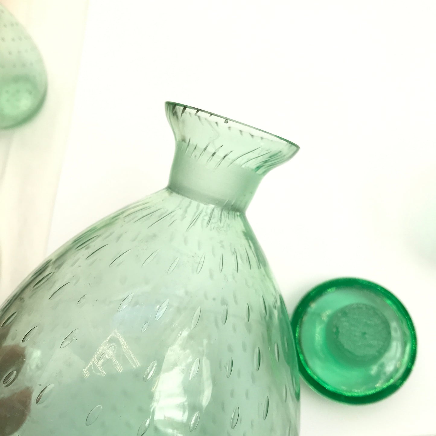 Green Seed Bubble Glass Decanter with 3 Glasses