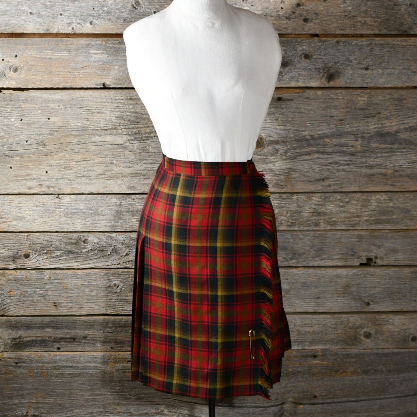 Highland Queen Kilt, Maple Leaf Tartan