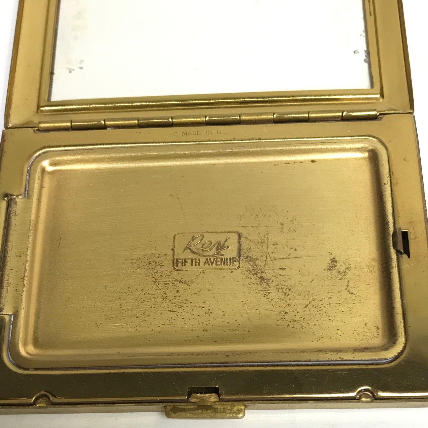 Wadsworth Novelty Table Powder Compact, Made by Parker Pen Canada