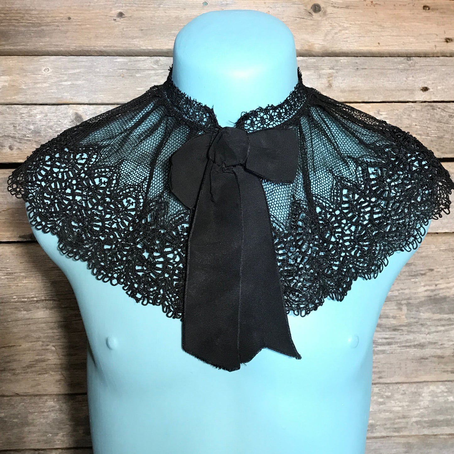 Victorian Lace Capelet