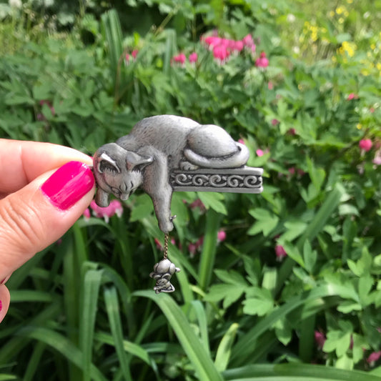 J.J. Pewter Cat and Dangling Mouse Brooch, Jonette Jewelry Company