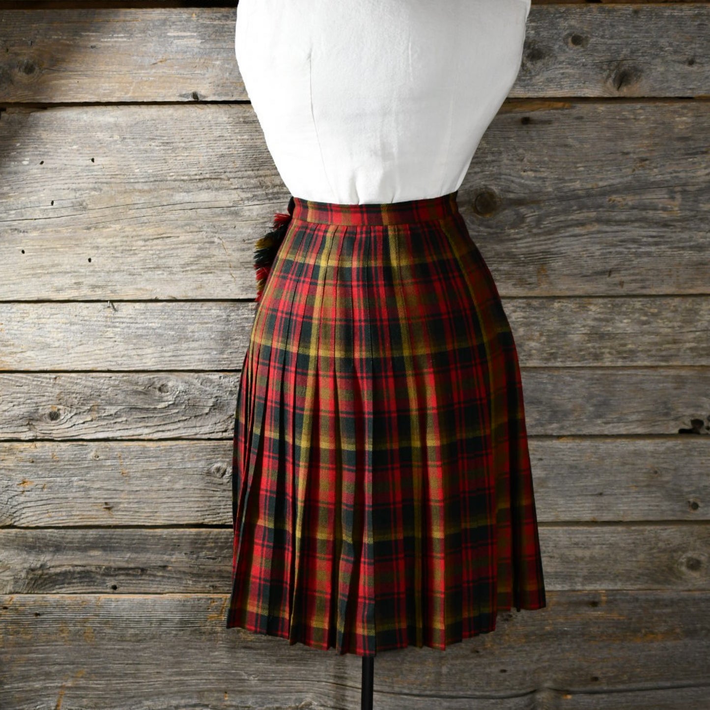 Highland Queen Kilt, Maple Leaf Tartan