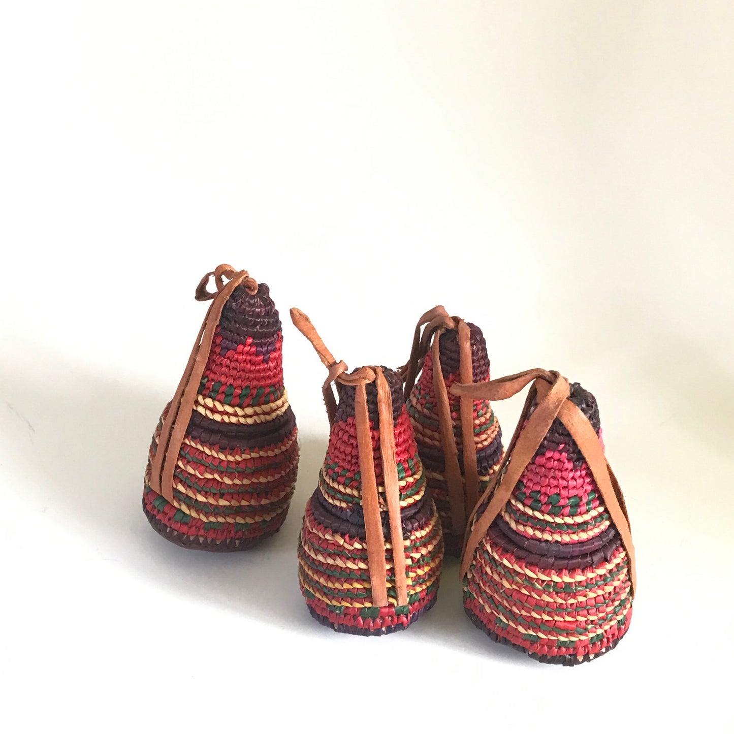 Set of 4 Grass Woven Ornaments, Mini Scent Baskets, Closet & Drawer Fresheners, PRICE 4 ALL