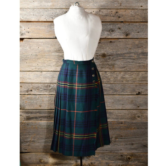 Highland Queen Kilt, Logan Tartan