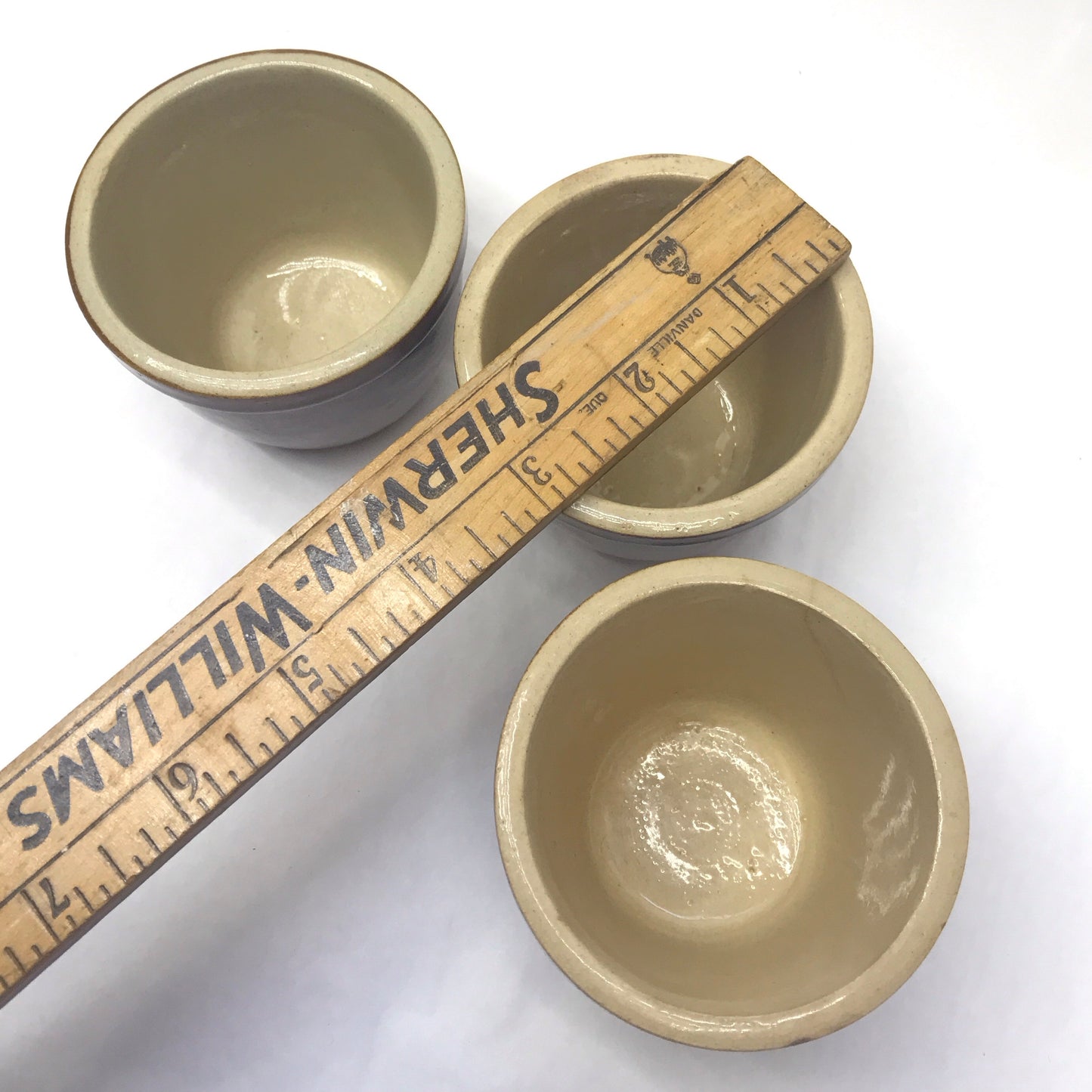 6 Small Stoneware Ramekins, 4 Ounce Vintage Pudding Cups, ONE AT FAULT