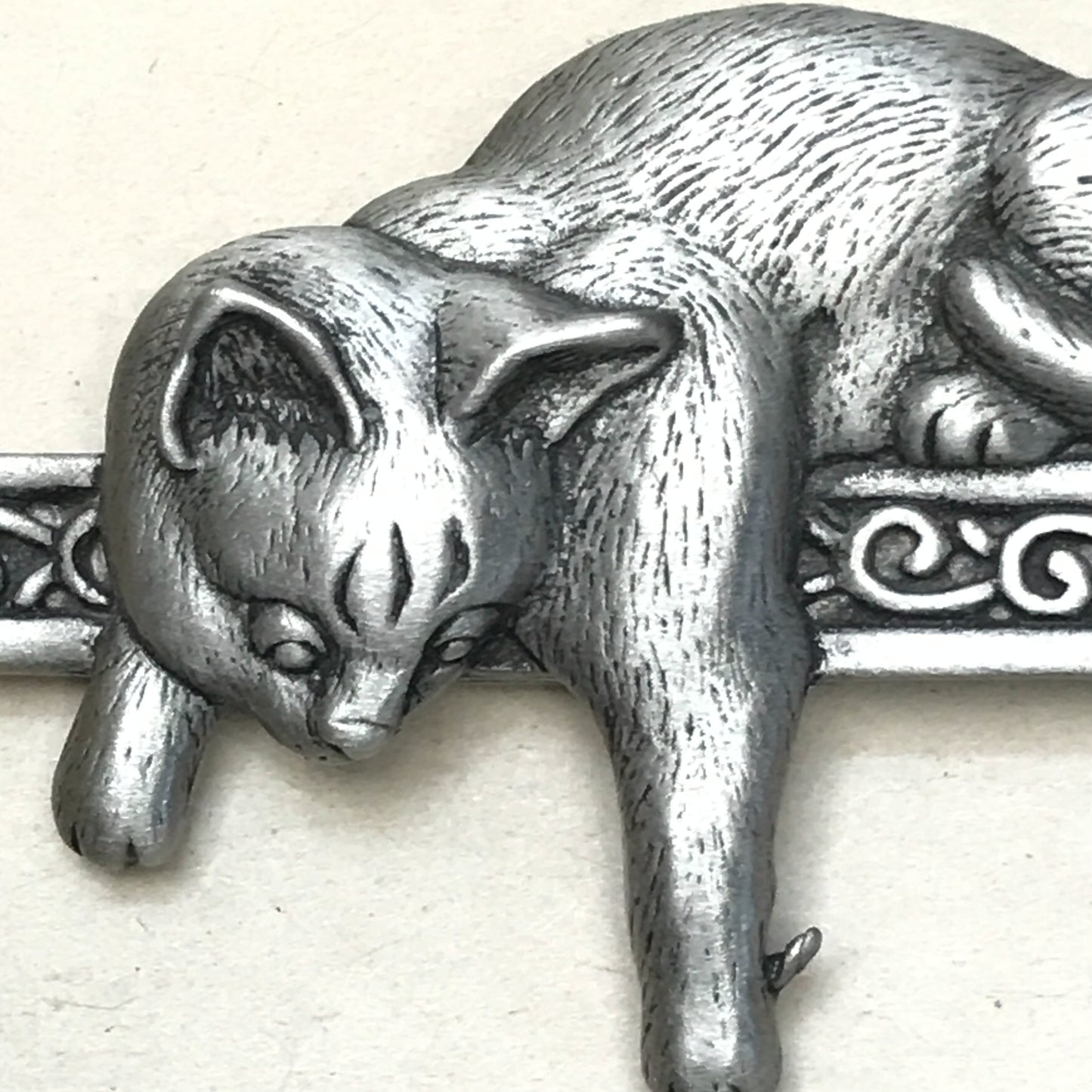 J.J. Pewter Cat and Dangling Mouse Brooch, Jonette Jewelry Company