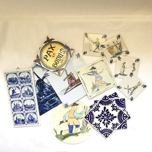 Mixed Lot of Decorative Dutch and Italian Ceramic Tiles, Various Dimensions and Conditions