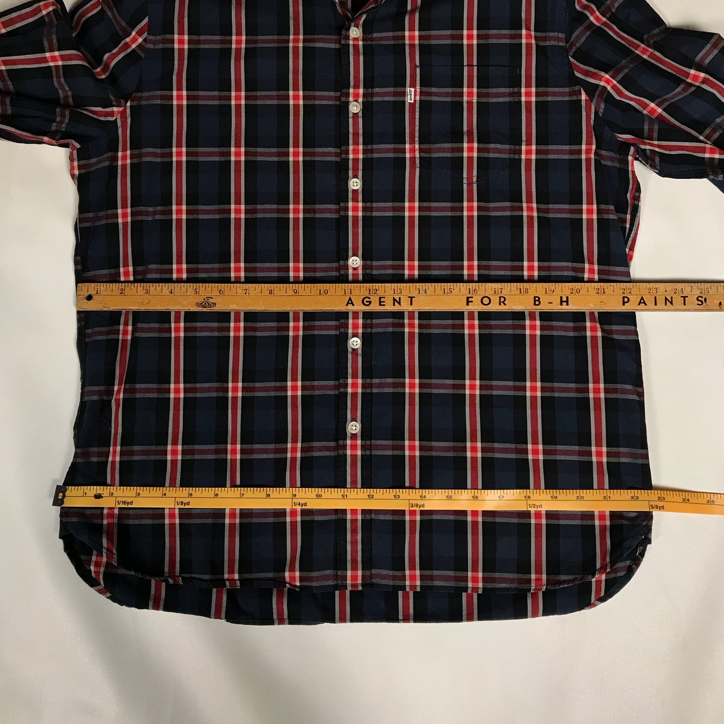 Levi’s Checkered Cotton Shirt Size XL