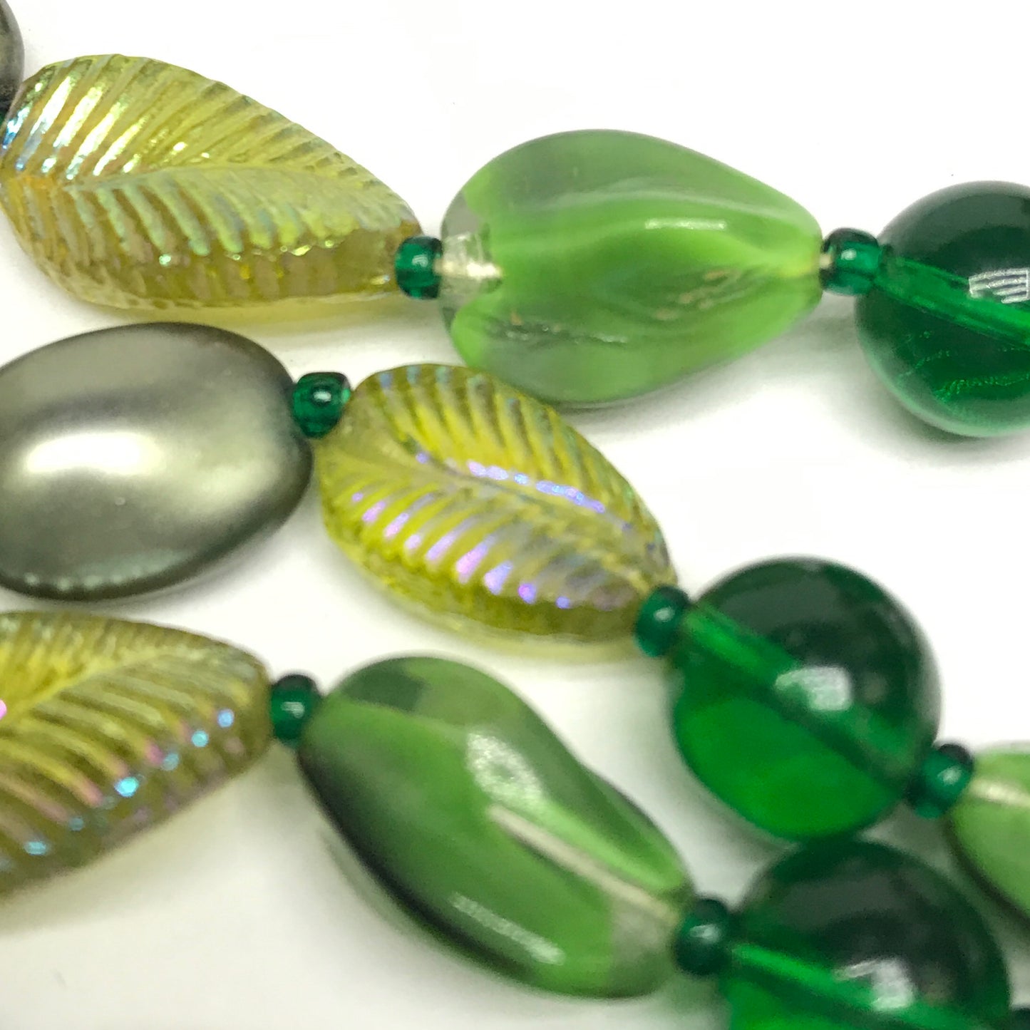 Vintage Green Glass Beads with Leaf Patterns, 5 Strands