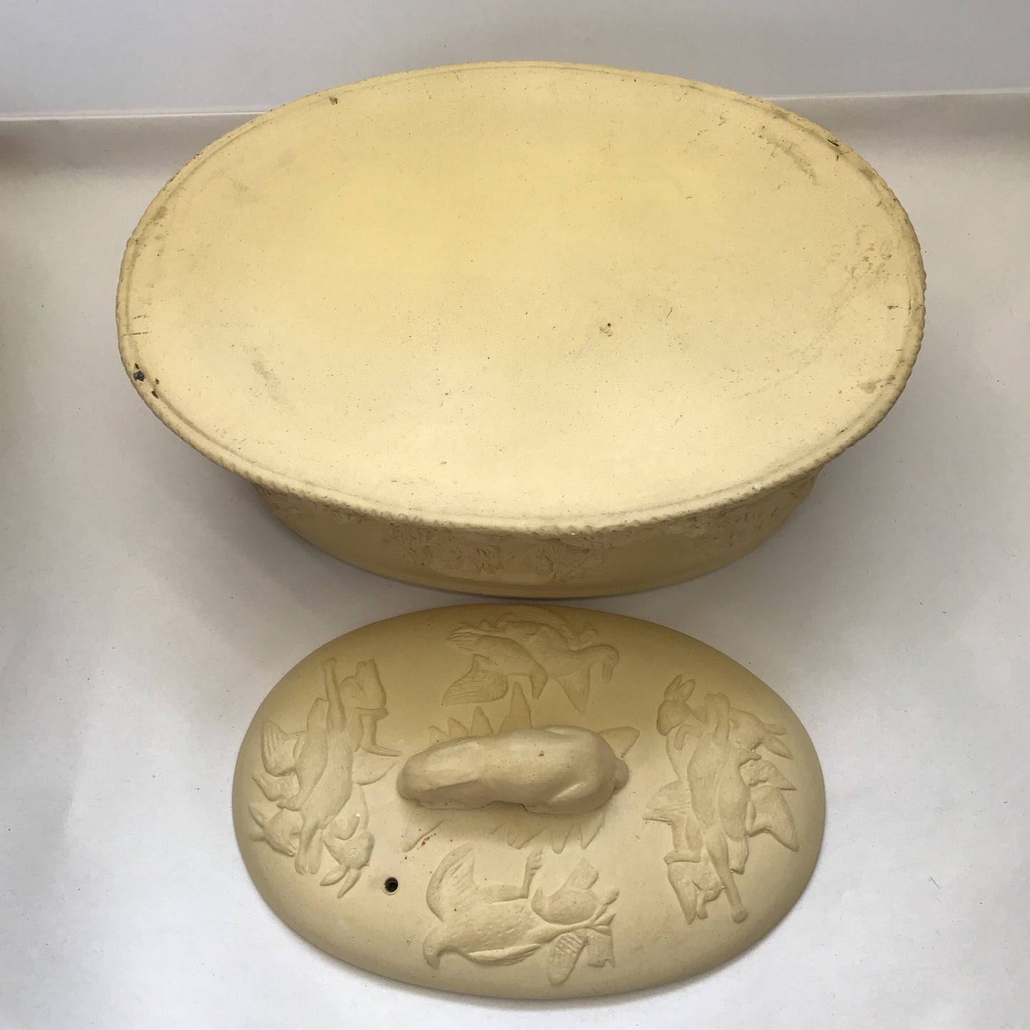 Caneware Hare Game Pie Dish with Rabbit Finial on Lid, Baking Tureen, Antique Casserole Dish