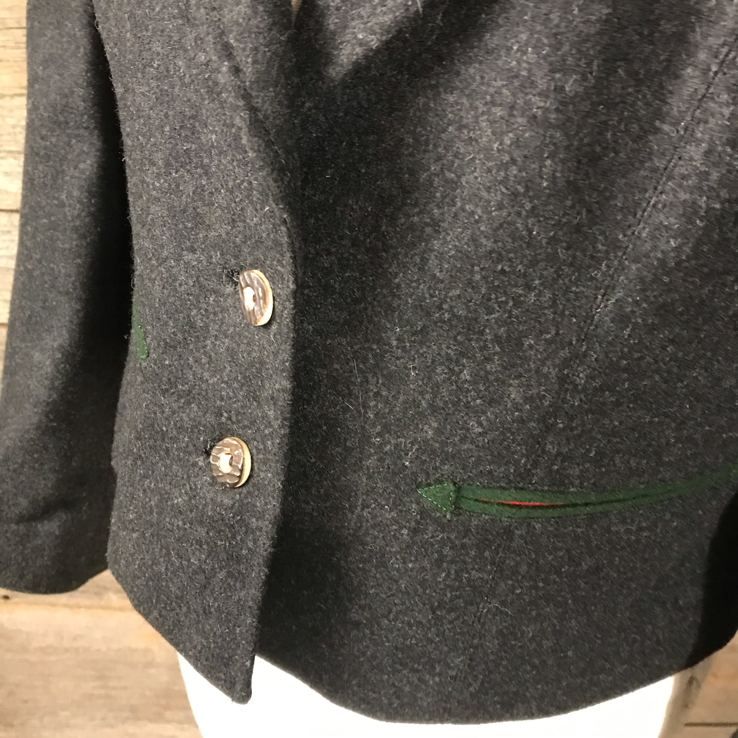 Austrian Wool Jacket, Speckled Grey with Green Striped Lining, Carved Horn Buttons, Hunting Jacket Style Uniform Blazer, Original Salzberger Loden Jacket