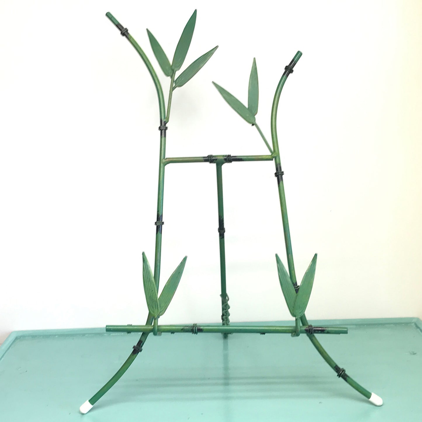 Bamboo Inspired Metal Picture Stand