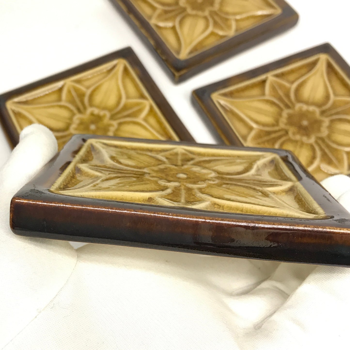 Majolica-Style Coaster Set, Set of 4 Tiles