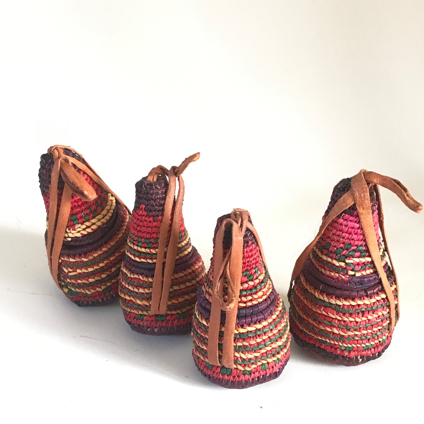 Set of 4 Grass Woven Ornaments, Mini Scent Baskets, Closet & Drawer Fresheners, PRICE 4 ALL