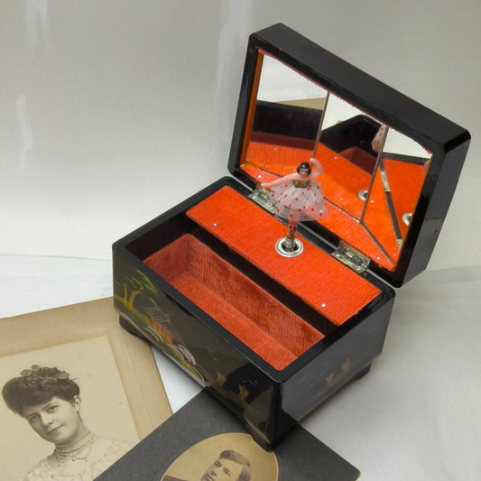 Vintage Ballerina Jewellery Box Musical Trinket Box Asian Lacquerwork WEAR & TEAR