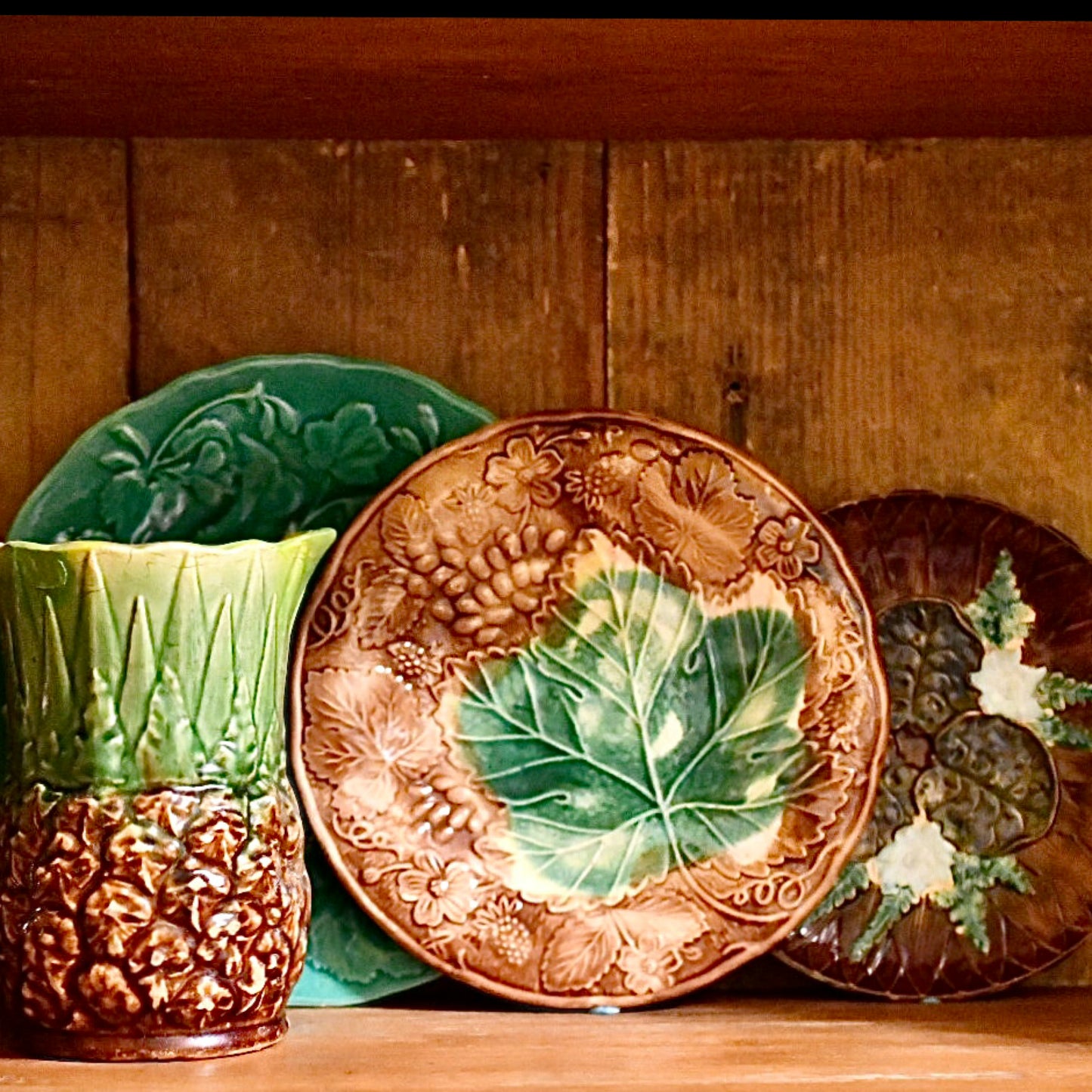 Majolica Grape Leaf and Berry Plate 8 inches